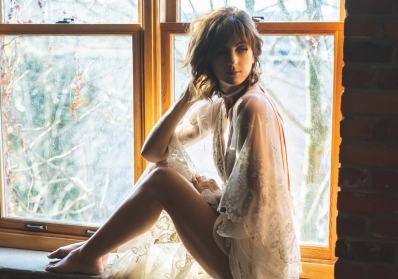 A Beginner’s Guide to Boudoir Photography: What to Expect blog image